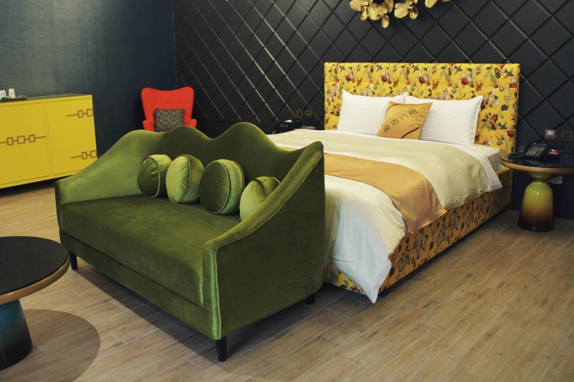 Icolour Villa Motel Тайчжун Экстерьер фото