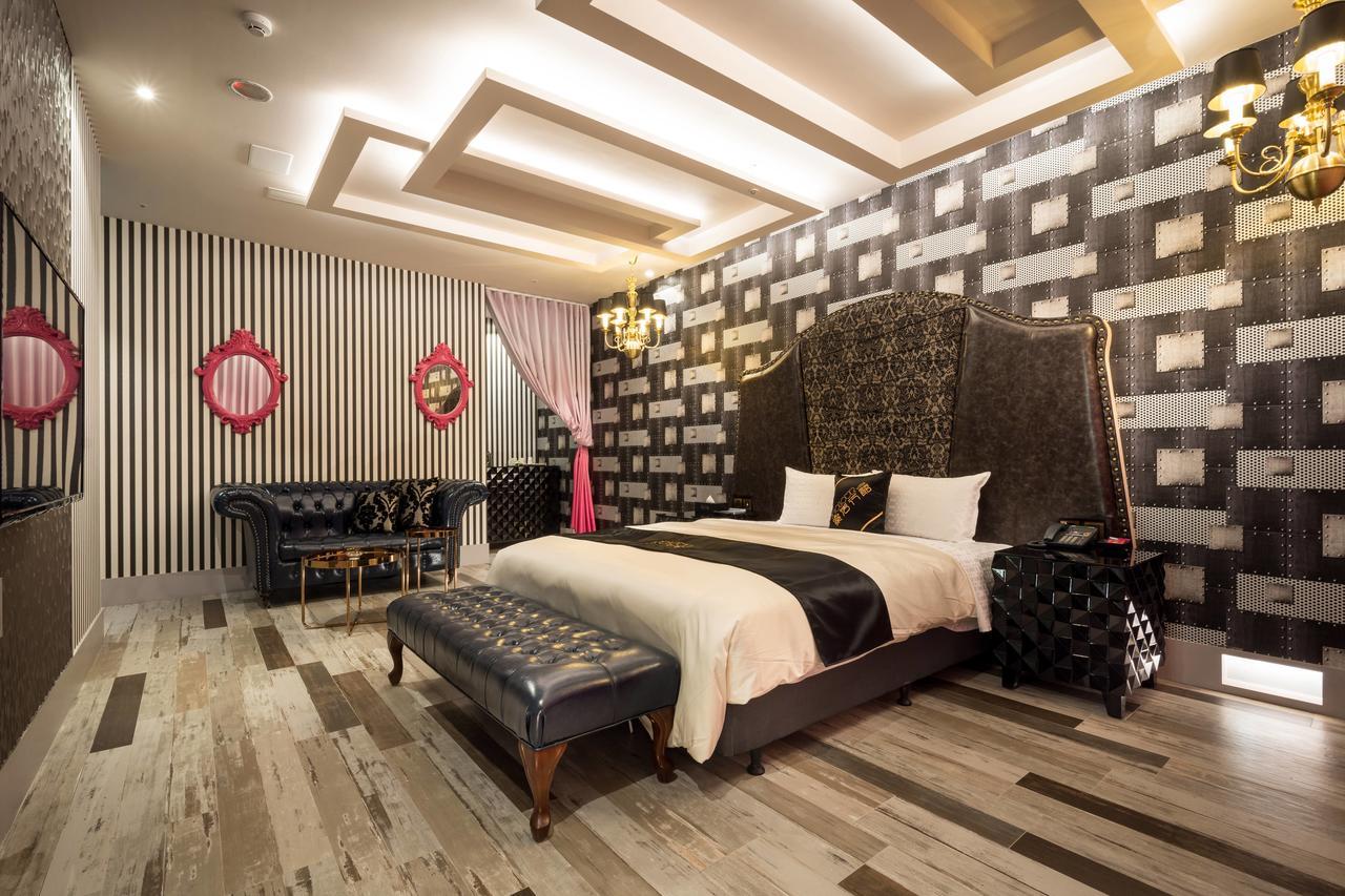 Icolour Villa Motel Тайчжун Экстерьер фото
